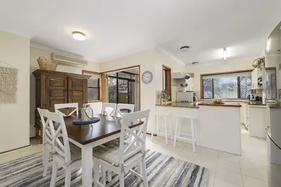 Image de Taranaki Beach House - en face de la plage