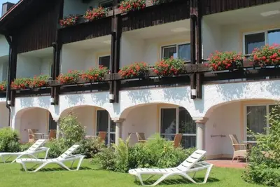 Image de Appartement avec 2 salles de bains au centre équestre, près des thermes