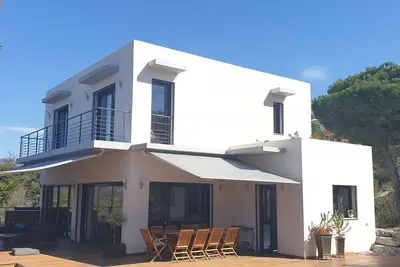 Image de Villa Moderne Piscine Jacuzzi