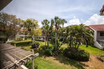 Image de Nouvelle Liste! Unité de jardin Second Story, pour 6 personnes!