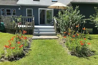 Image de Woodstock / Maison entière avec piscine à seulement 1, 5 km de Village Green.
