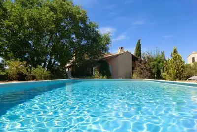 Image de Maison avec piscine et jardin de 1200 m²