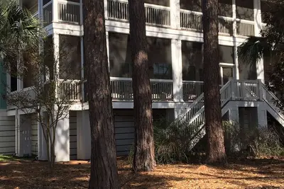 Image de Belle 2e rangée 2br / 2b / Marsh Villa - Étapes de l'océan et Melrose Beach Club!