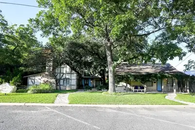 Image de Retraite Austin Street | Parfait pour les mariages et les événements