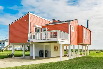 Image de Dog-friendly maison de plage w / vue sur la plage et un beau décor!