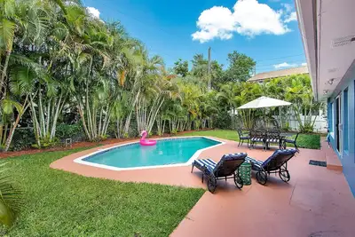 Image de Maison simplement élégante Wpb Singer Island, Casa Blanca.