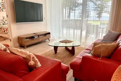 Image de Breeze Beachfront Apartment n ° 9 - 'Burnt Orange'