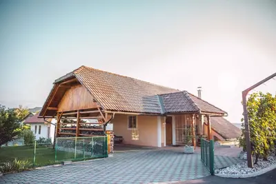 Image de Maison de vacances avec terrasse et air conditionné