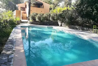 Image de Spacieuse villa avec piscine, vue mer, 8 pers.