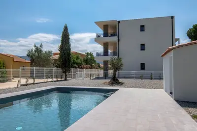 Image de Confortable appartement pour 4 personnes avec piscine, Wifi, climatisation, Tv, terrasse et parking