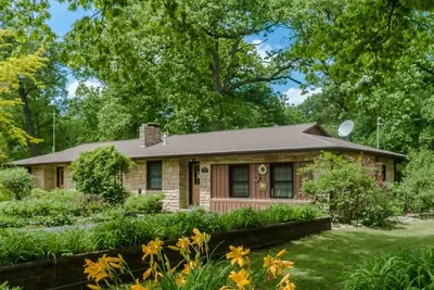 Image de Nouveau * Ouverture Le 19 Mai * CHÂTEAUX De CHÊNE Blancs * Cosy \/ CHEMINÉE \/ Hot Tub * S Haven \/ Saugatuck