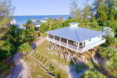 Image de Automne SPÉCIAL! Cuttlefish Cottage: superbe maison neuve avec vue sur le golfe, vélos de plage