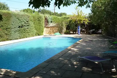 Image de Studio T2 avec picine en Provence Occitanne