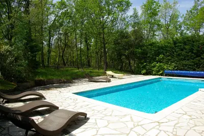 Image de Maison tout confort indépendante dans grande propriété avec piscine - \"Cannelle\"