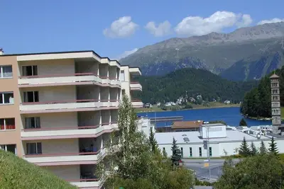 Image de Immeuble dans un emplacement très central à St. Moritz-Bad