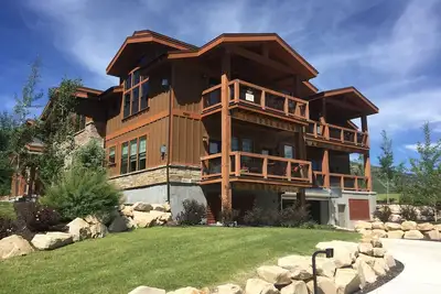 Image de Luxe Ski Condo Près de Deer Valley express Gondola!