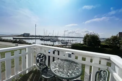 Image de Maison de vacances familiale avec vue sur l'eau, terrasse et wifi