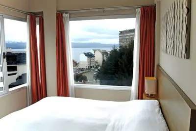 Image de Appartement du centre-ville avec vue sur le lac