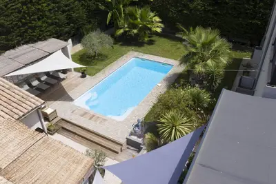Image de Belle Villa avec piscine et jacuzzi privés près de la mer
