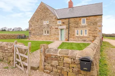 Image de Woodthorpe Cruck Cottage, conviviale et familiale en croix d'argile, Ref 945165