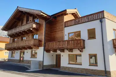 Image de Chalet à Neukirchen am Großvenediger avec sauna