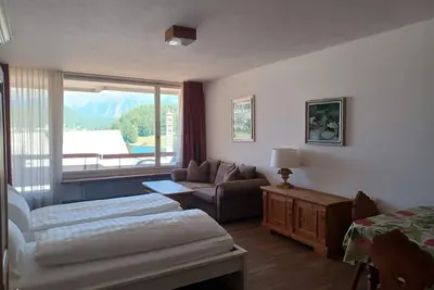 Image de Immeuble dans un emplacement très central à St. Moritz-Bad