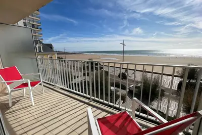 Image de Appartement T3 avec balcon, garage et cuisine équipée