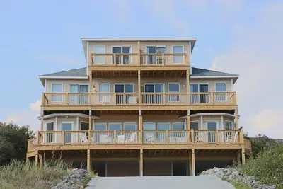 Image de Spacieux demi-duplex de la 2e rangée de l'île d'Émeraude!