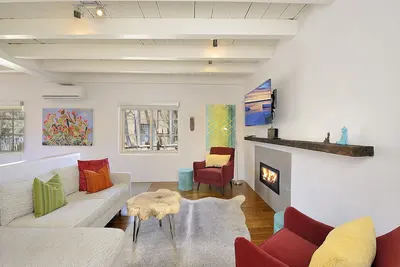 Image de Maison entièrement rénovée au cœur du quartier historique de Santa Fe - Ac - Promenade facile à tous