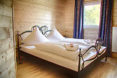 Image de Convient aux personnes allergiques (70 m2) avec matelas Ă eau et terrasse