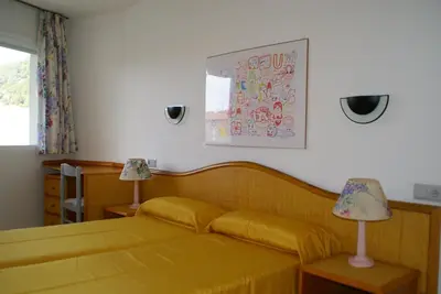 Image de Appartement (3 Adultes + 2 Enfants) Vue Sur La Rue