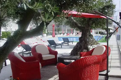 Image de Appartement (3 Adultes + 2 Enfants) Vue Sur La Rue