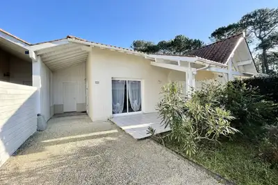 Image de Agréable Maison mitoyenne 7 personnes Proche de L'Océan (049)