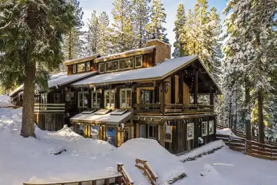 Image de Chalet de Montagne Quintessential Sierra | Dog Friendly!