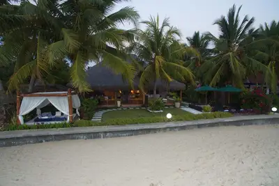 Image de Splendid \"Villa Sakina\" beach front with jacuzzi