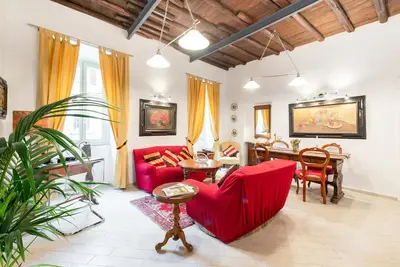 Image de Maison Sixtine Style HolidayHome EspagnolEtapes x 6 appartement entier! wi-fi gratuit