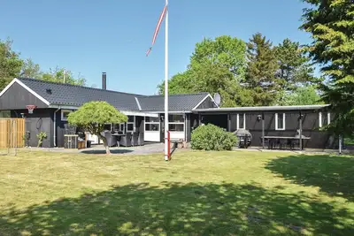 Image de Superbe maison à Juelsminde avec sauna