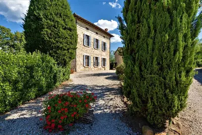 Image de Appartement de vacances intégré dans le paysage toscan