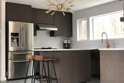 Image de Nouvelle maison moderne de rénovation sur 40 acres