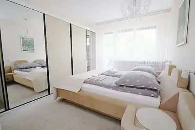 Image de ★ Centrique, 2 chambres, 2, 5 salles de bains, parking, Wifi ★