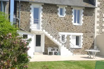 Image de Maison Saint Malo à 400 m de la plage du Sillon, avec jardin