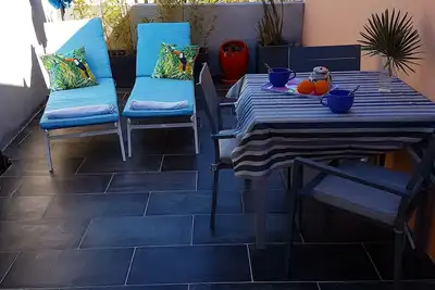 Image de Studio dans grand jardin privé à Alata