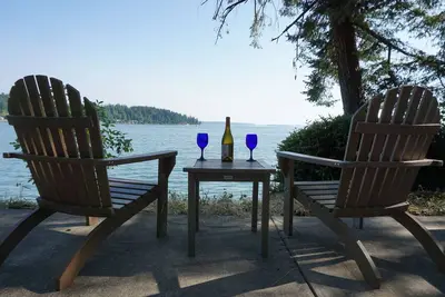 Image de Retraite familiale au bord de l'eau près de Gig Harbor \/ Réductions mensuelles substantielles! !