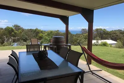 Image de Détendez-vous et détendez-vous à la location de vacances Pacific Blue Orchid Beach