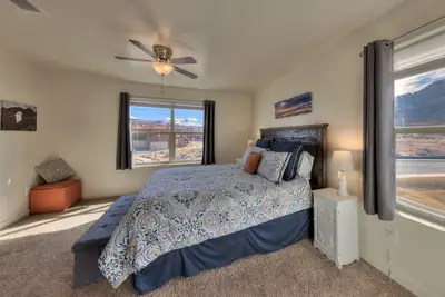 Image de Brand new, Belle maison de ville avec deux suites principales, 6 couchages