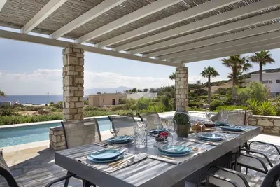 Image de Villa Erato · Villa familiale idéale pour 8 - piscine, vue mer