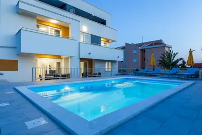 Image de Chambre Supérieure avec Piscine, Balcon et Wifi gratuit