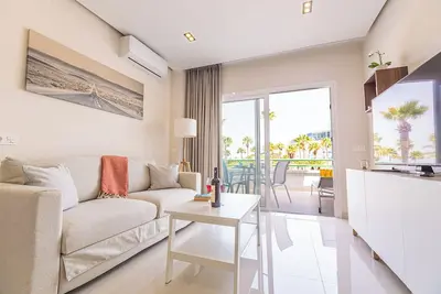 Image de Appartement confortable face Ă la mer