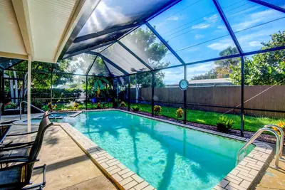 Image de Pool Home with Hot Tub⭐ - Très proche de Siesta Key!