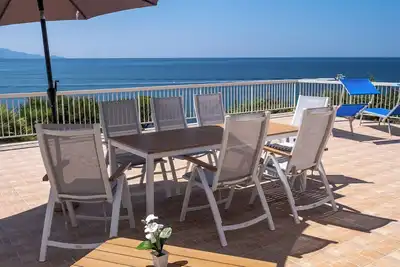 Superbe Villa, 3 chambres, grand jardin, barbecue